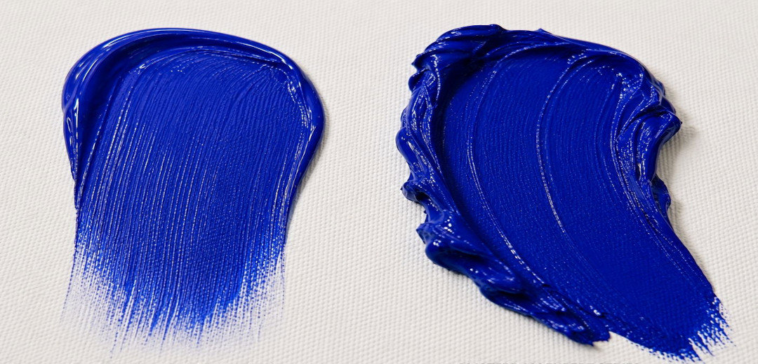 Ultramarine Blue 504 shown in Amsterdam Standard Series and Expert Series consistencies